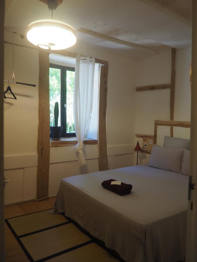 Moulin Bas, Pres De La Riviere Bed & Breakfast Carnac-Rouffiac Bagian luar foto